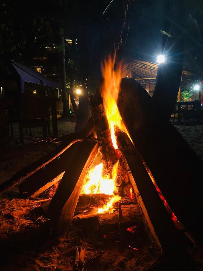 Honey Beach Negombo Bagian luar foto