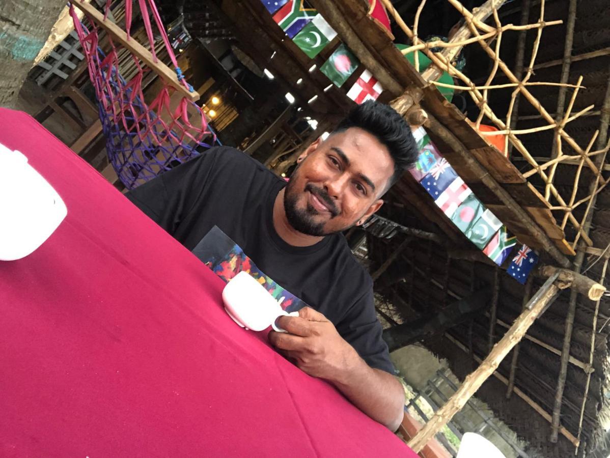 Honey Beach Negombo Bagian luar foto