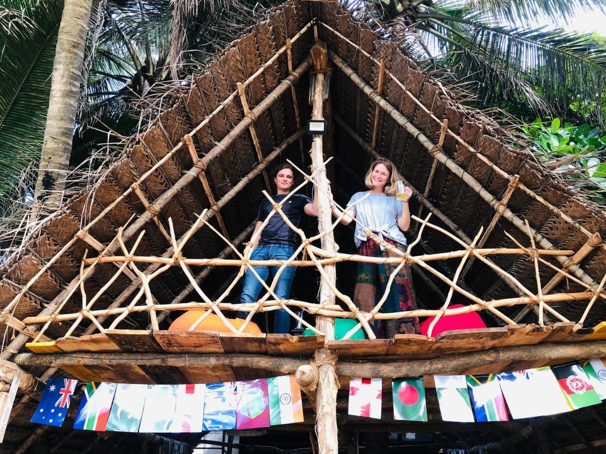 Honey Beach Negombo Bagian luar foto