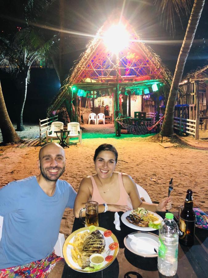 Honey Beach Negombo Bagian luar foto