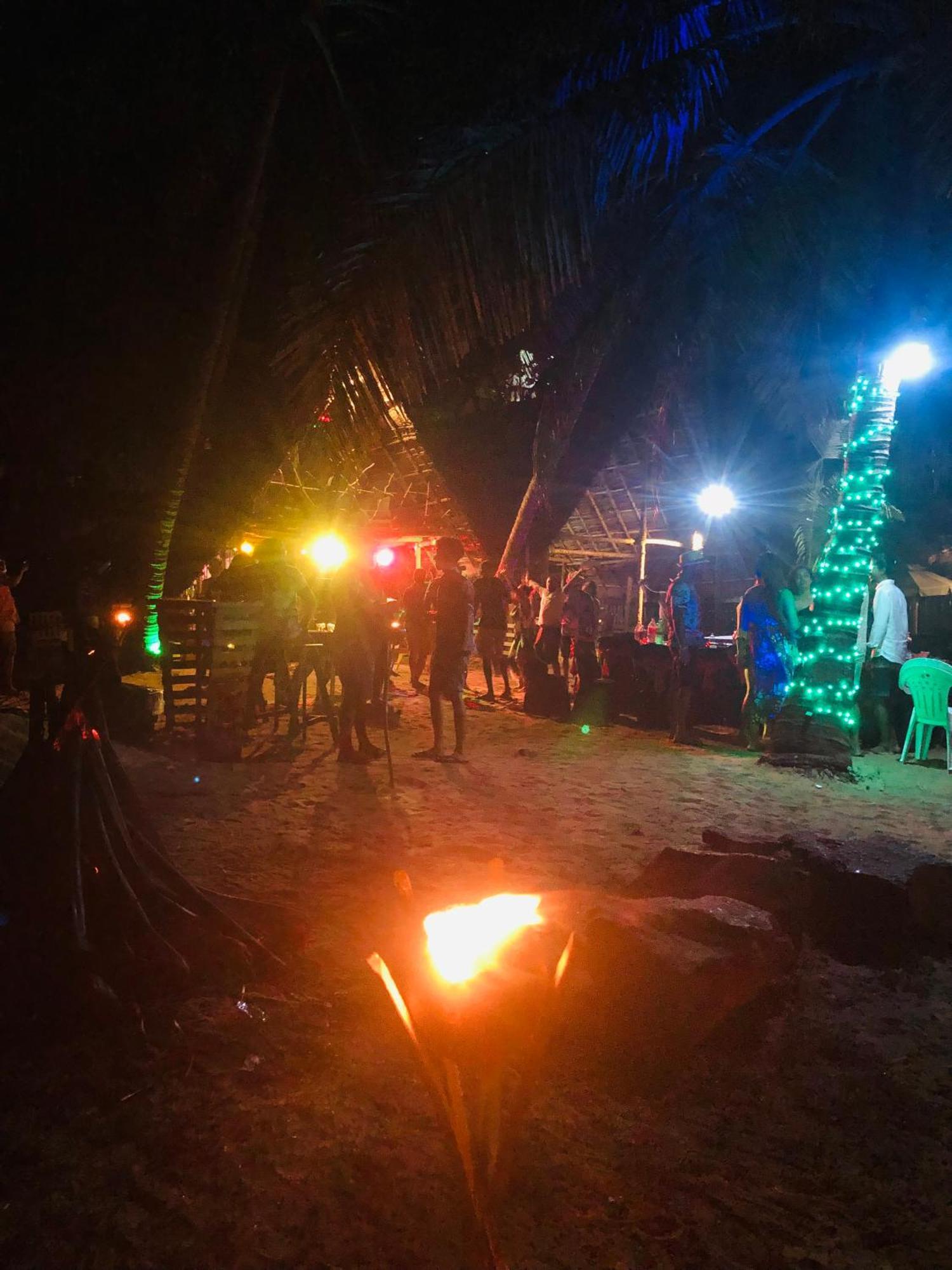 Honey Beach Negombo Bagian luar foto