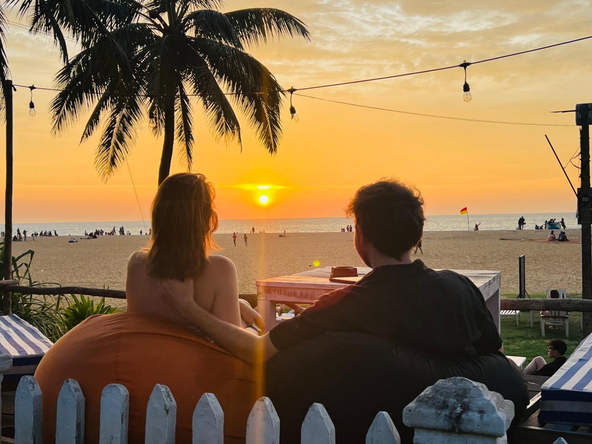 Honey Beach Negombo Bagian luar foto
